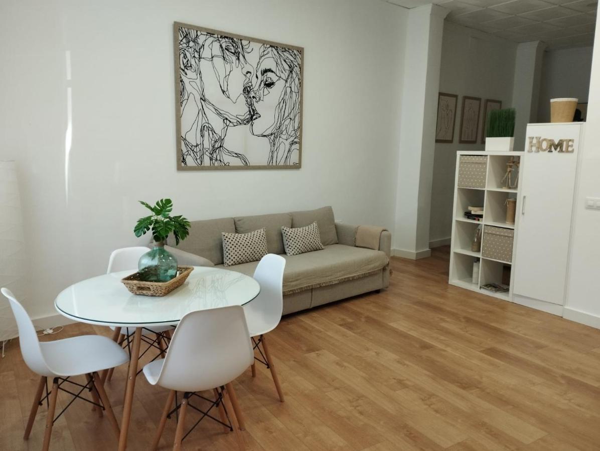 Apartamento Turistico Leo Baena Bagian luar foto