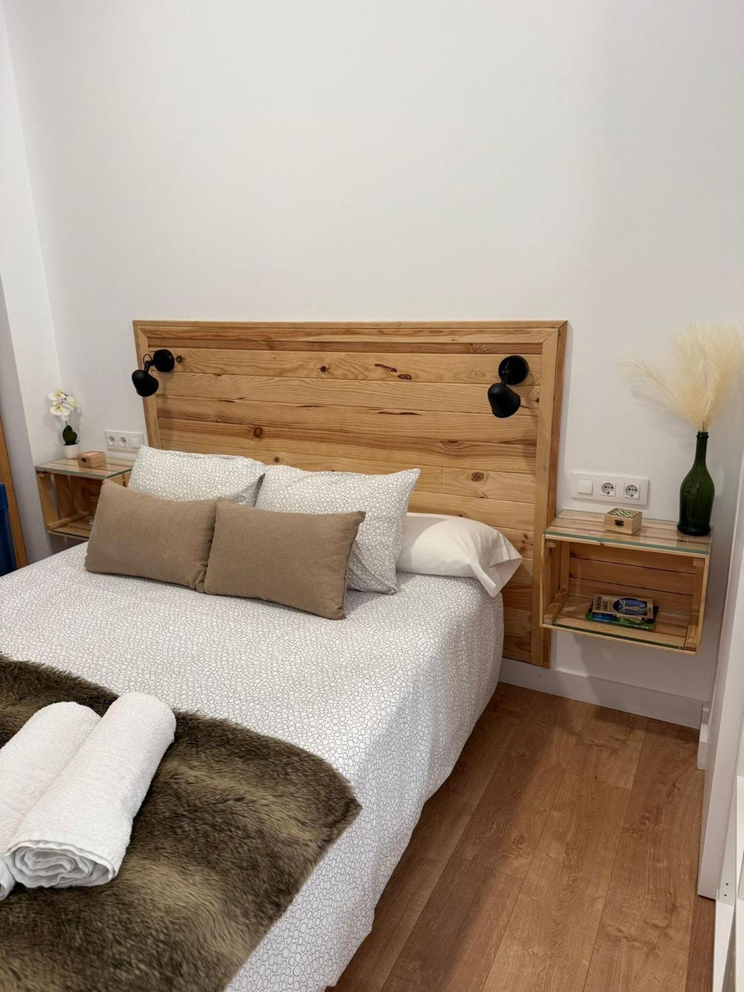 Apartamento Turistico Leo Baena Bagian luar foto