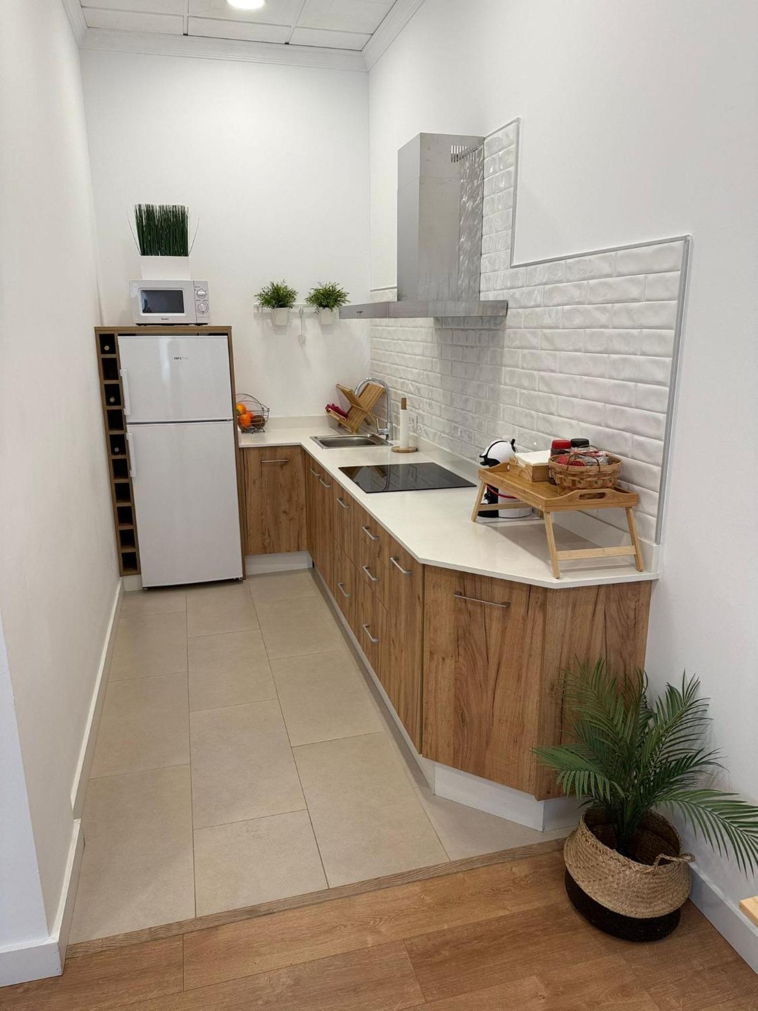 Apartamento Turistico Leo Baena Bagian luar foto