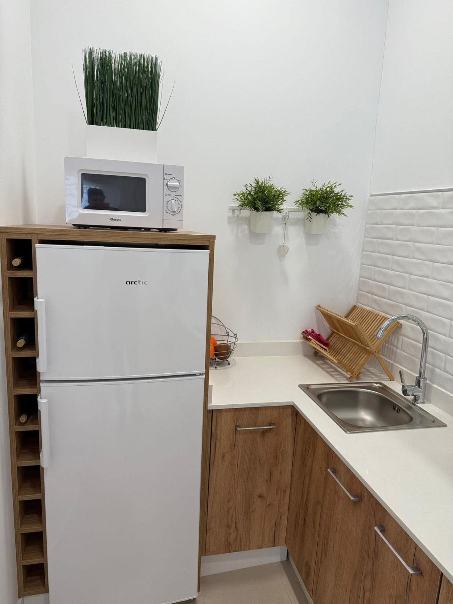 Apartamento Turistico Leo Baena Bagian luar foto
