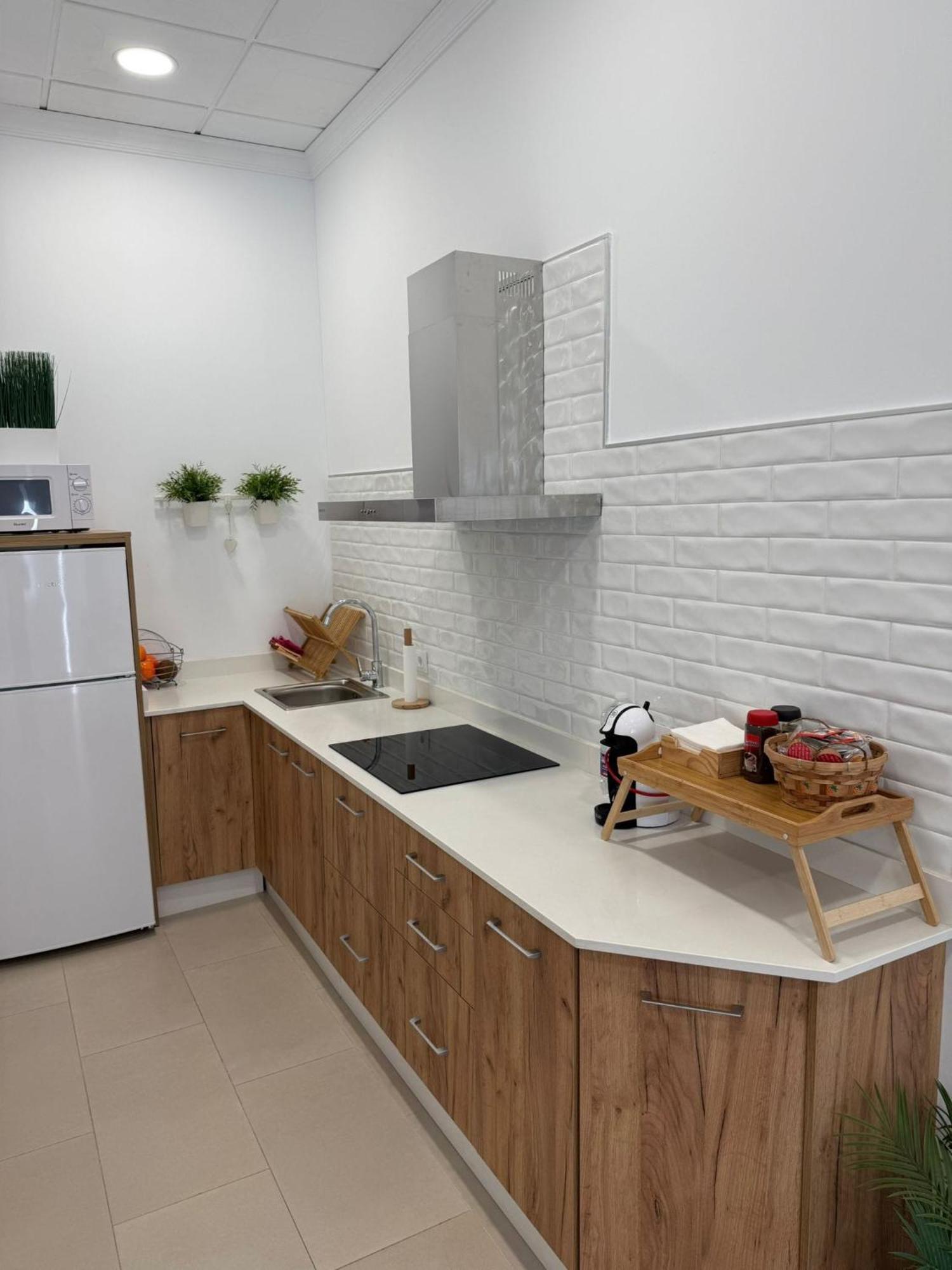 Apartamento Turistico Leo Baena Bagian luar foto